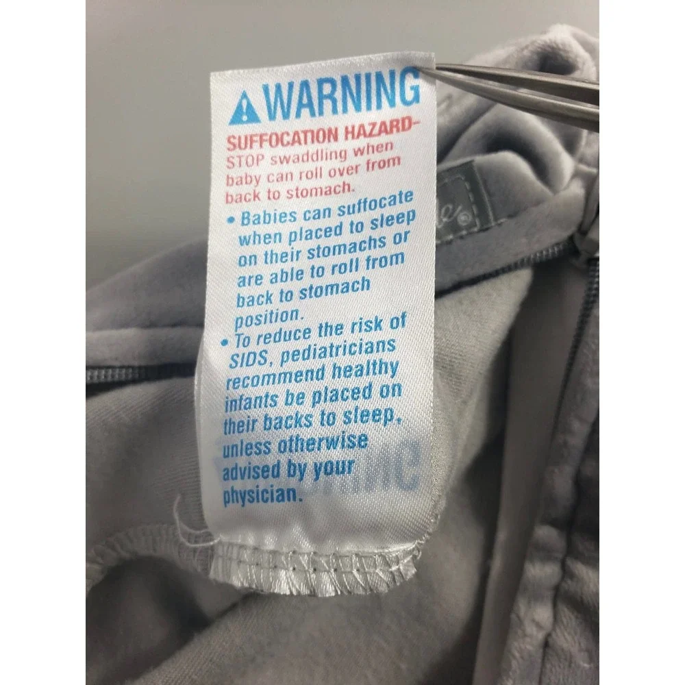 SwaddleMe Newborn Grey Star Embossed Plush Zipper Pod Sleep Sack‎ Swaddle NB